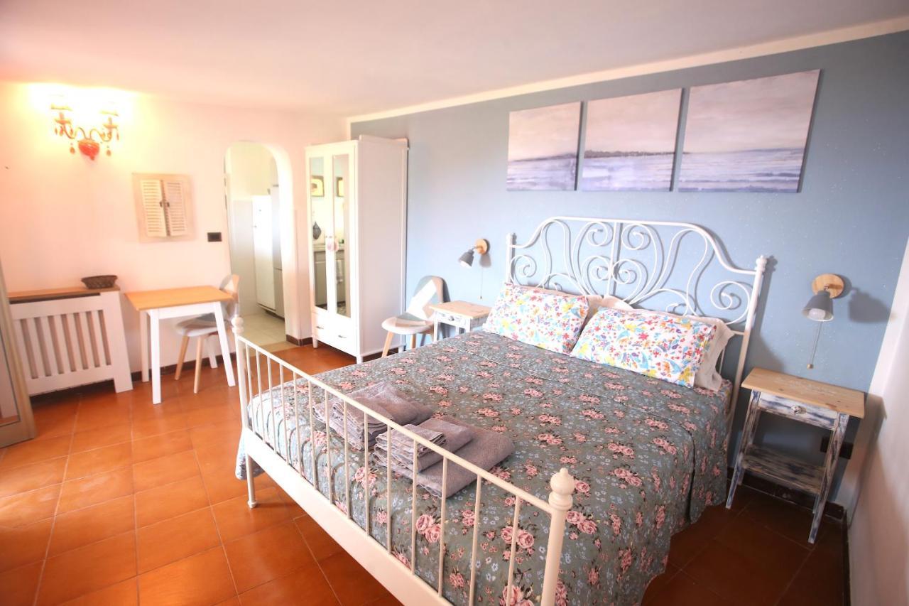 Ca' La Stella Sea-View Apartments Porto Azzurro Exteriér fotografie